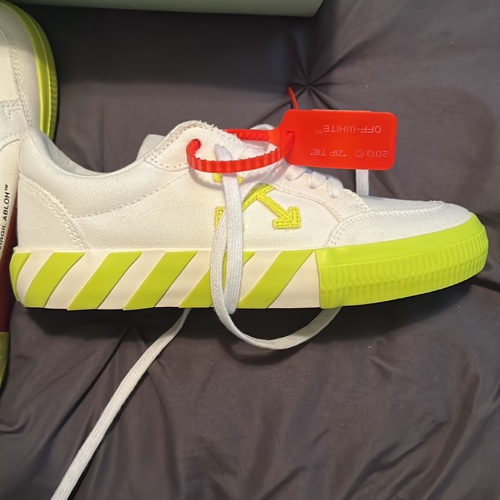 Off-white women sneakers